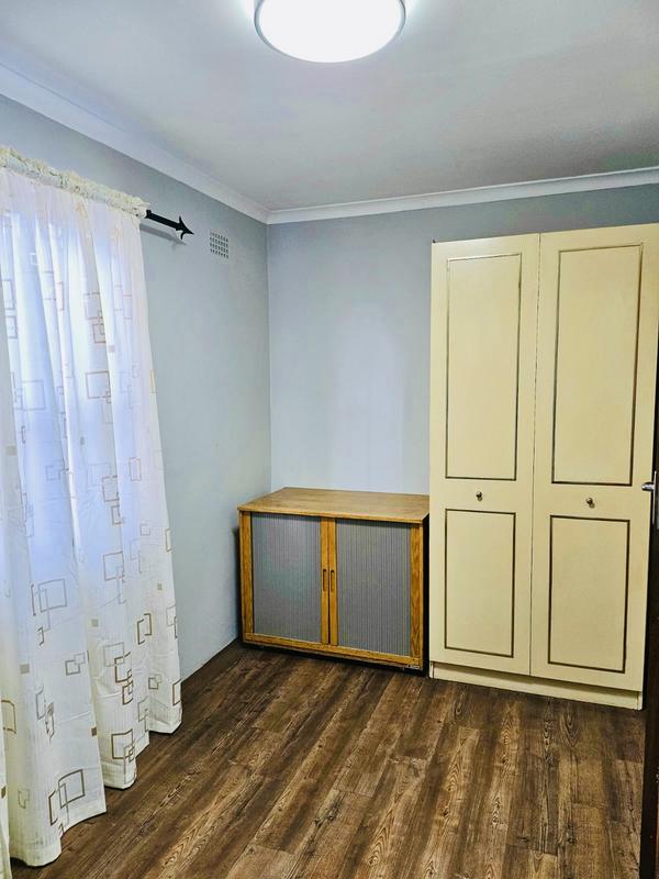 6 Bedroom Property for Sale in Belhar Western Cape